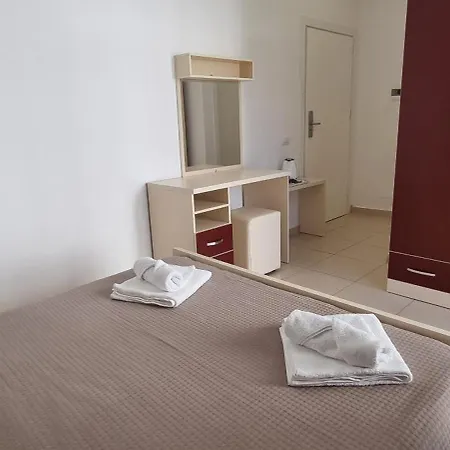 The Sunny Side Apartment