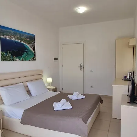 The Sunny Side * Himare