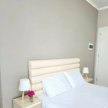 The Sunny Side * Himarë