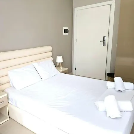 The Sunny Side Lejlighed