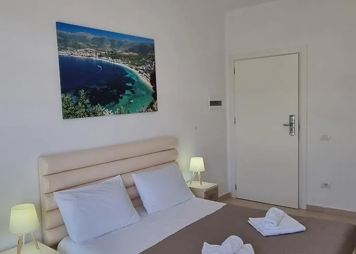 The Sunny Side Apartment *