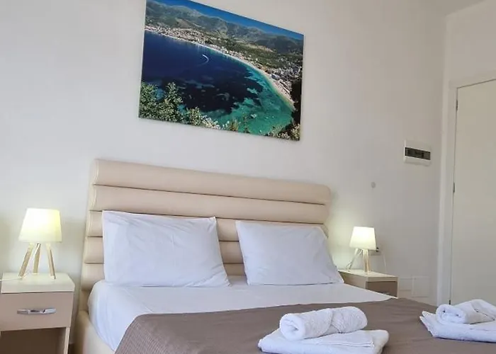 The Sunny Side 公寓