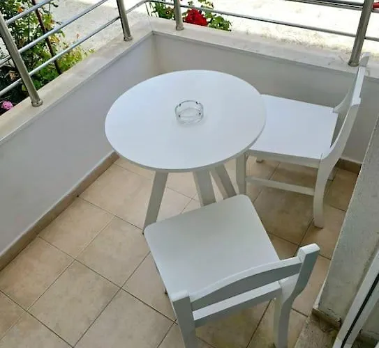 The Sunny Side 公寓