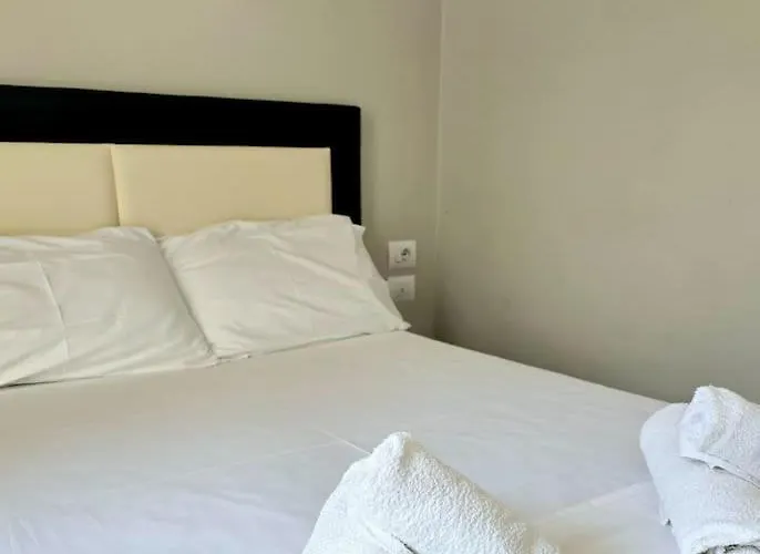 The Sunny Side Himarë