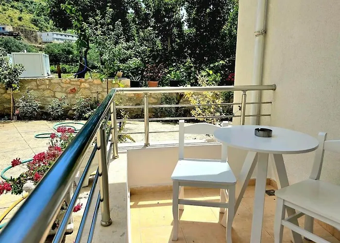 The Sunny Side 公寓